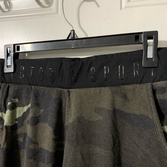 Victoria Sports joggers. - Picture 2 of 4